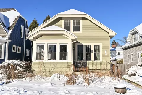 522 Oak, South Milwaukee, WI 53172