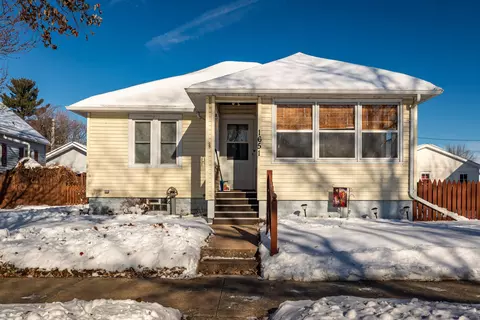 1651 Barlow, La Crosse, WI 54601