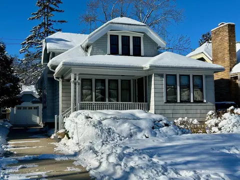 4313 N Morris, Shorewood, WI 53211
