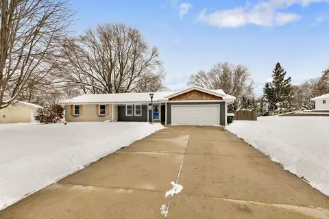 18345 W Michaels, New Berlin, WI 53146