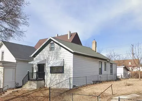 1028 W Scott, Milwaukee, WI 53204