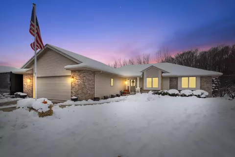 363 Hickory, Fredonia, WI 53021