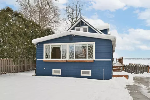2201 Lakeshore, Dover, WI 53139