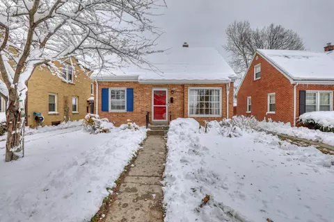 5756 N Argyle, Glendale, WI 53209