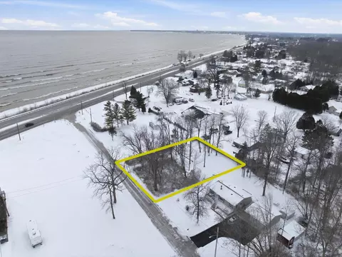 14 Florence Street, Two Rivers, WI 54241
