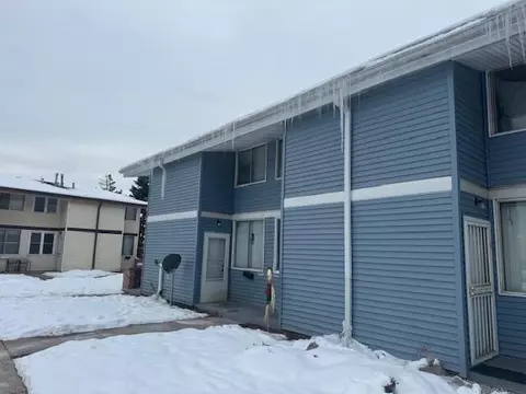 8877 N Swan #B, Milwaukee, WI 53224