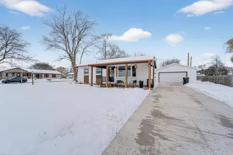 4136 Elm, Oak Creek, WI 53154