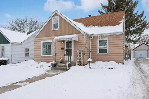 3781 S 21st, Milwaukee, WI 53221