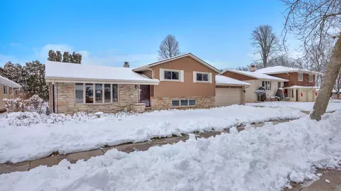 2324 Silver Leaf, Sheboygan, WI 53083
