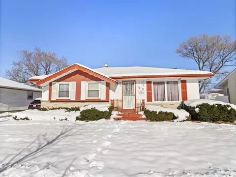 7018 W Brentwood, Milwaukee, WI 53223