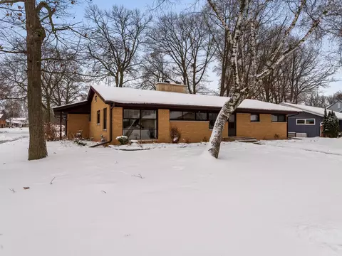 1437 Arden, Manitowoc, WI 54220
