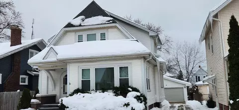 1235 Cleveland, Racine, WI 53405