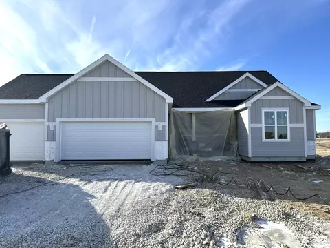 469 Limestone, Slinger, WI 53086