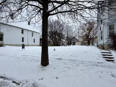 2127 N 1st, Milwaukee, WI 53212