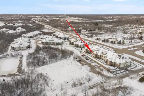 2849 W Drexel #605, Franklin, WI 53132