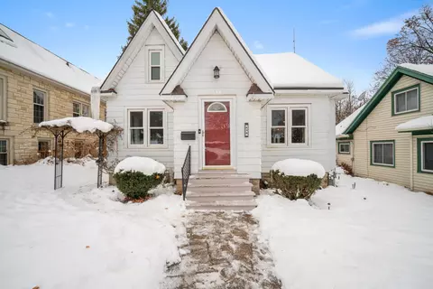 238 S Hartwell, Waukesha, WI 53186