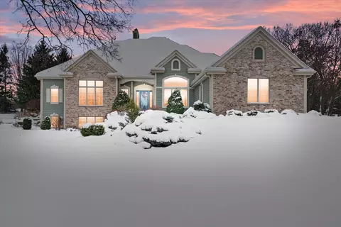 w261n2830 Woodburne, Pewaukee, WI 53072