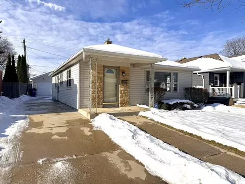 2712 Erie, Racine, WI 53402