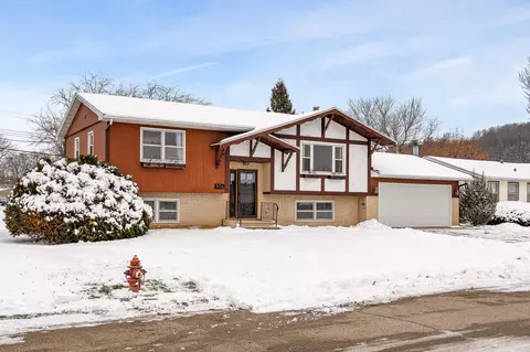 906 Redwood, La Crescent, MN 55947