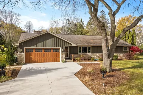 11467 N St James, Mequon, WI 53092