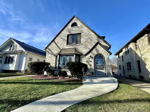 3125 N 48th #3127, Milwaukee, WI 53216