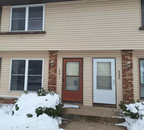 904 12th #904, Onalaska, WI 54650