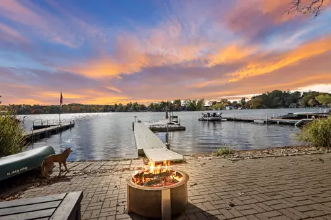 353 Indian Pt, Twin Lakes, WI 53181