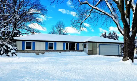 w154n10077 Moonlite, Germantown, WI 53022