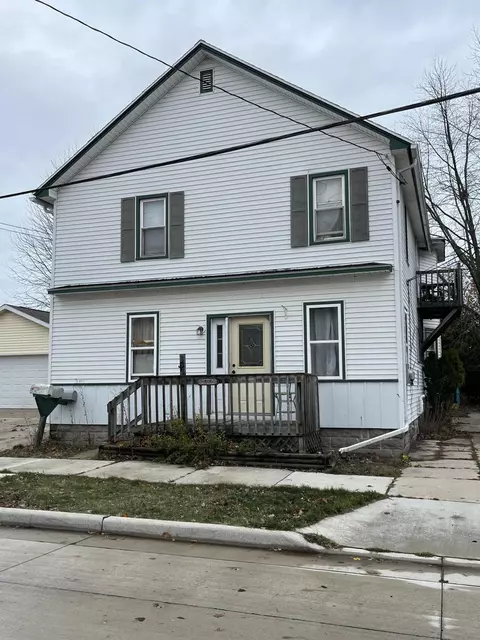 2009 Madison, Two Rivers, WI 54241