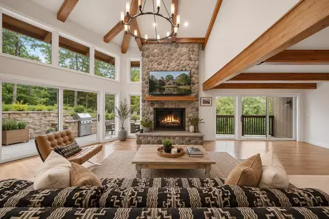 850 Hillside #GG1, Fontana, WI 53125