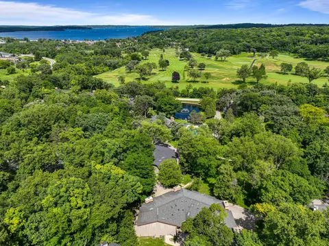 850 Hillside #GG1, Fontana, WI 53125