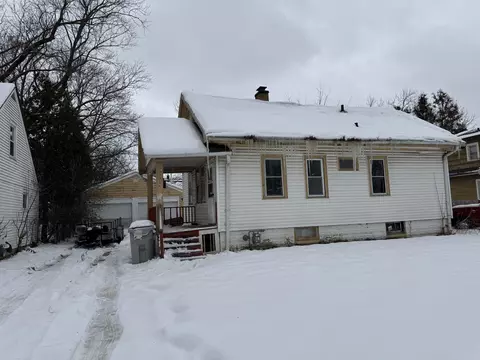 5915 N 38th, Milwaukee, WI 53209