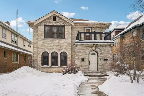 2331 N 54th #2333, Milwaukee, WI 53210