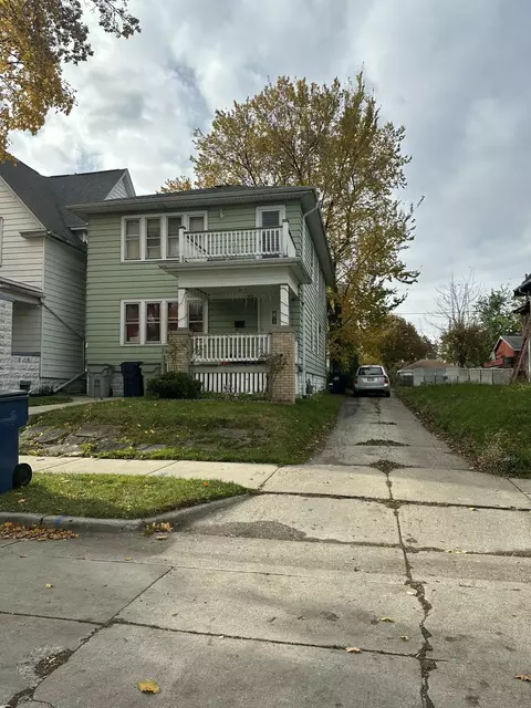 1663 S 28th #A, Milwaukee, WI 53215