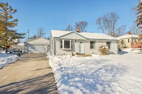1545 S 171st, New Berlin, WI 53151