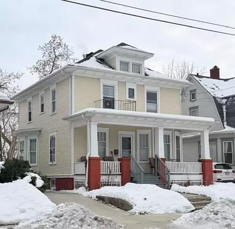 1221 Yout, Racine, WI 53402