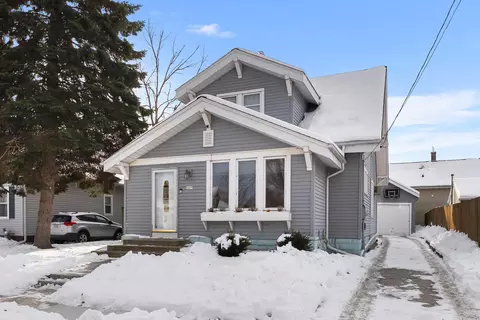 1617 Madison, Manitowoc, WI 54220