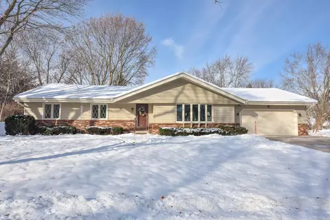 761 Crestwood, Waukesha, WI 53188