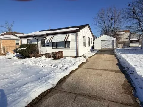 2405 Russet, Racine, WI 53405