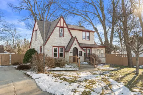 6218 N 105th, Milwaukee, WI 53225