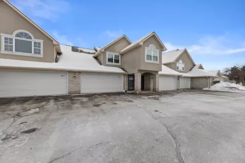 9056 W Elm #B, Franklin, WI 53132