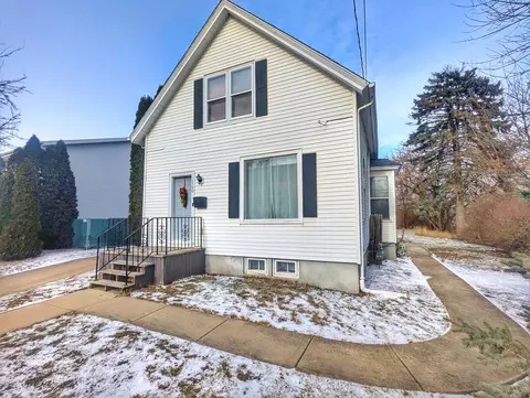 1700 43rd, Kenosha, WI 53140