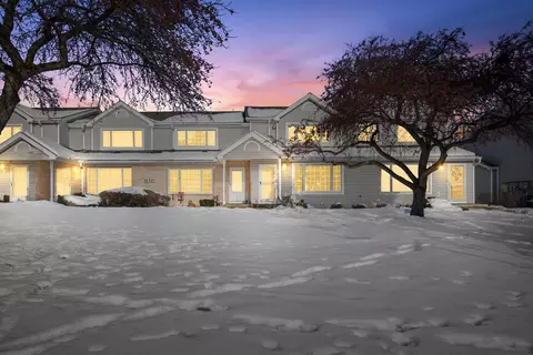 10320 W Whitnall Edge #A, Franklin, WI 53132