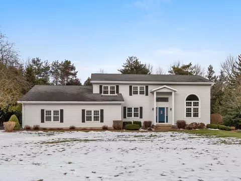 7351 Pine Grv, Two Rivers, WI 54241