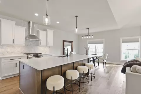 760 N Brookfield #101, Brookfield, WI 53045
