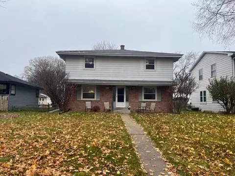 10422 W Fisher, Wauwatosa, WI 53226