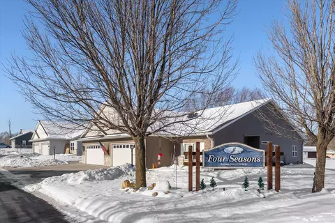 116 Four Seasons, Kewaskum, WI 53040