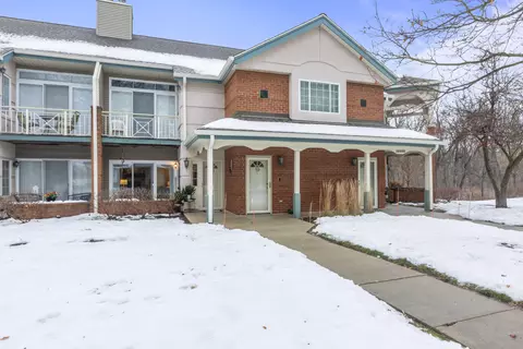 18950 Toldt Woods #20, Brookfield, WI 53045
