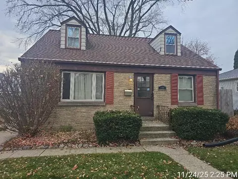 1137 S 107th, West Allis, WI 53214
