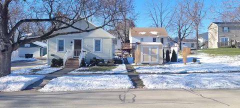 424 Sage, Lake Geneva, WI 53147